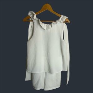 Do+Be Romper Old Money White Ruffle Sleeveless Career Professional Size S